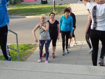 Frauen Sport Fitness Outdoor Training Dresden 