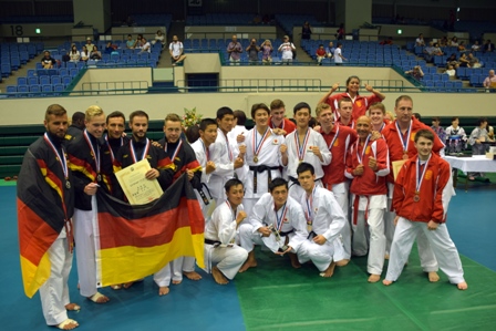 Vizeweltmeister Karate Japan 2015 Erfolgsgeschichte Unterstützung Fit mit Chris Personal Training